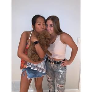 Meet your Posher, Olivia